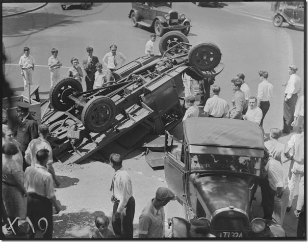 Batidas de carro em Boston nos anos 30 (18) Batidas de carro em Boston nos anos 30 (18)