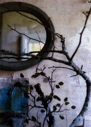 Eerie branches can be culled in a range of Halloween colors, or they can be spray-painted to work with your existing decor. Gnarly, twisting twigs have that ghoulish elegance to them inherently. (www.pinterest.com) Eerie branches can be culled in a range of Halloween colors, or they can be spray-painted to work with your existing decor. Gnarly, twisting twigs have that ghoulish elegance to them inherently. (www.pinterest.com)