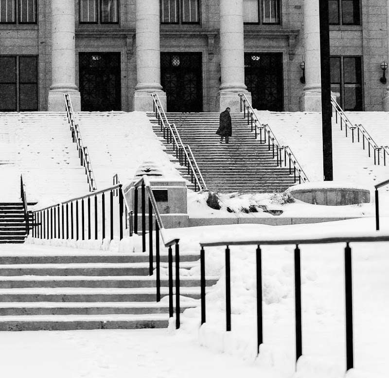snow at the utah state capitol