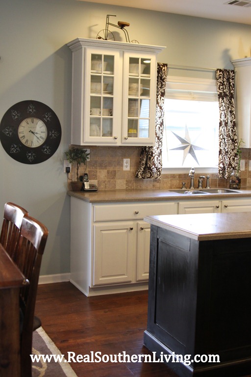 [Painted%2520Kitchen%2520Cabinets%2520002%255B3%255D.jpg]