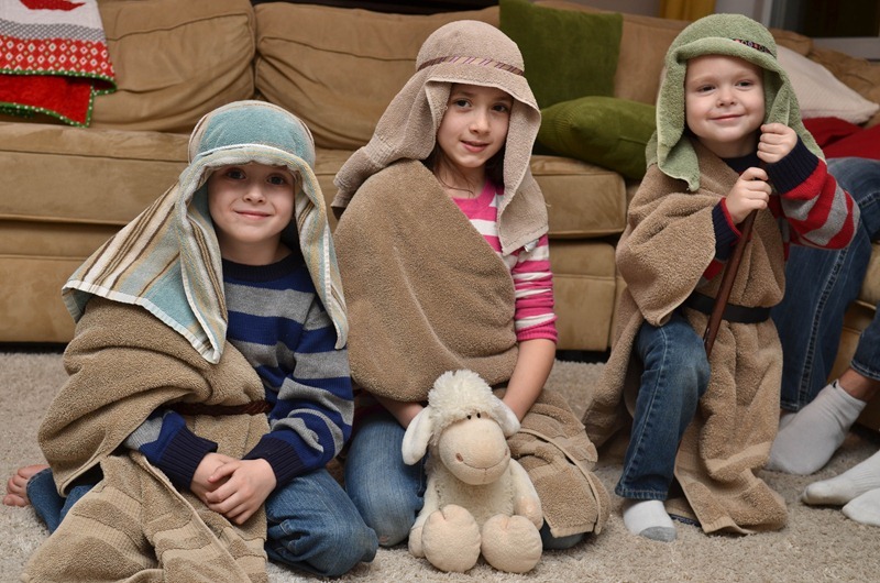 Christmas Eve nativity5