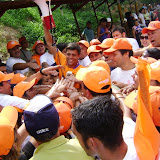 22/08/10 El Coordinador Nacional de Voluntad Popular, Leopoldo López, realizó un recorrido de más de 5 km por las barriadas de Carapita y Antímano expresando que el problema de la inseguridad se puede resolver a corto plazo. Carapita y Antímano
