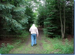 4987 Laurel Creek Conservation Area -Bill  searching for the Septomaple Geocache