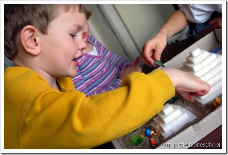 Egypt Sensory Bin ~ Our Aussie Homeschool Egypt Sensory Bin ~ Our Aussie Homeschool