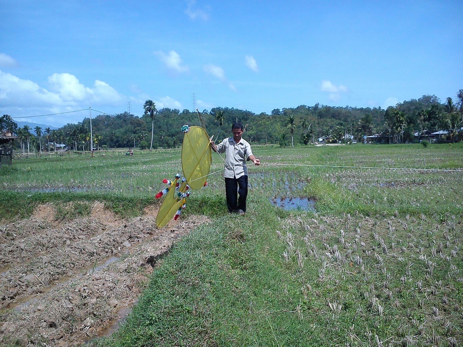 olon Layang Layang Danguang