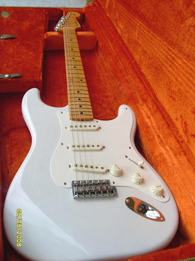 White Blonde Stratocaster