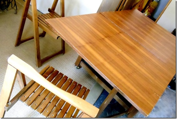folding table and chairs