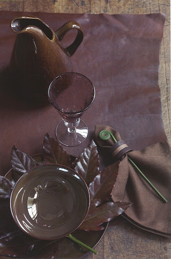 Handy's naturalist moments are also inspiring. I especially love the fiddlehead fern tucked into each napkin.