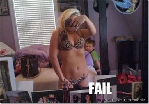 hot%252520girl%252520mirror%252520fail%25252013_thumb.jpg