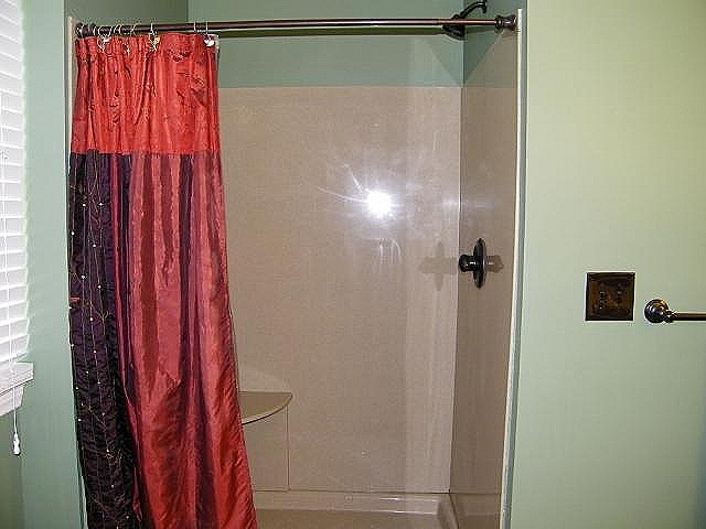 [Master%2520bath%25204%255B4%255D.jpg]