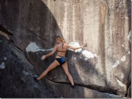 girls-rock-climbing-17