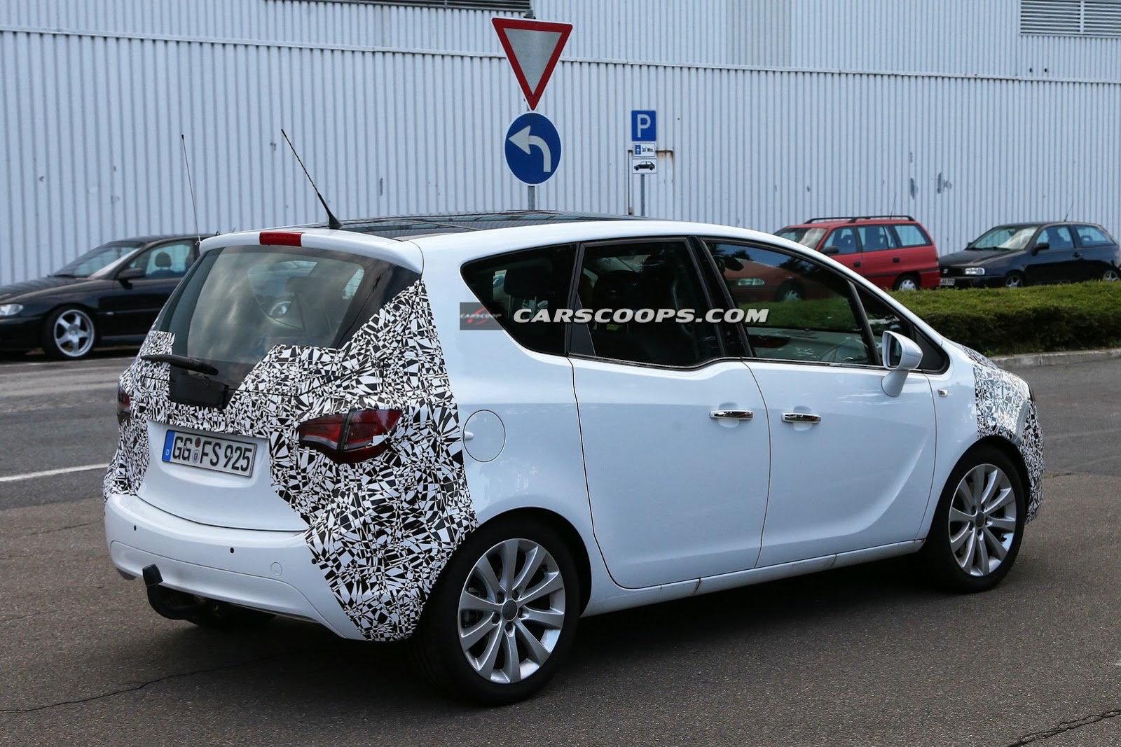 [2014-Opel-Vauxhall-Meriva-5%255B3%255D.jpg]