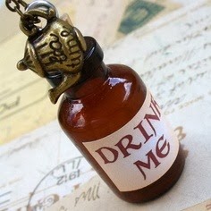 [drink%2520me45%255B2%255D.jpg]