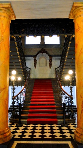 Escadaria do MMM