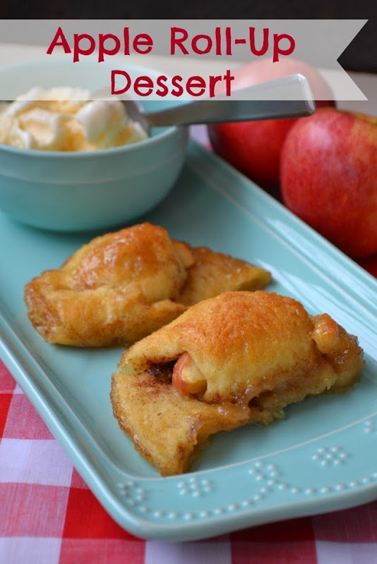 Apple Roll-Up Dessert - an easy recipe with the #FlavorofFall