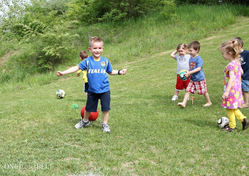 [preschooler-soccer-party2%255B4%255D.jpg]