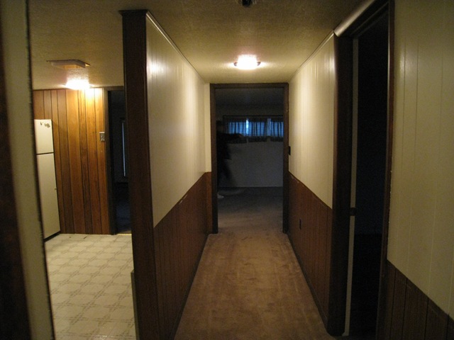 [hall_before_newapartment4.jpg]