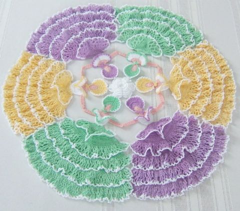 Doting on Doilies: Crinoline Lady