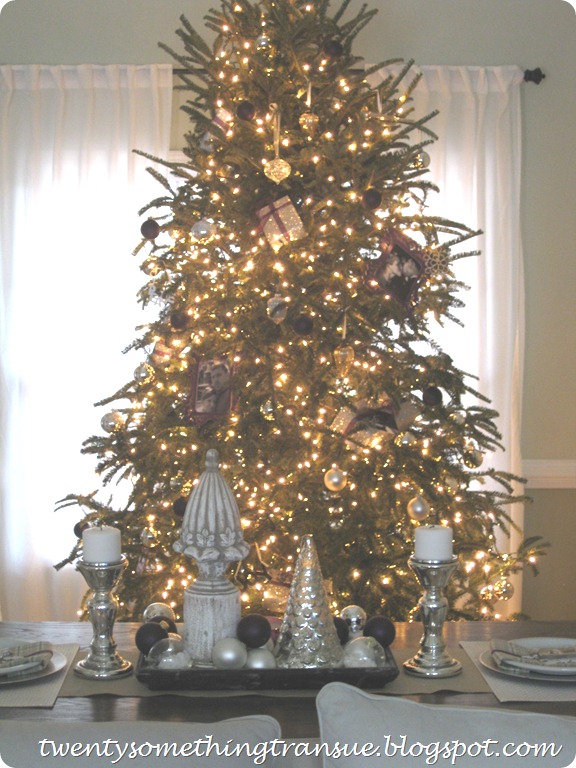 Purple Christmas Tree Decorations and Tablescape and Photo Ornament 006 (2) Purple Christmas Tree Decorations and Tablescape and Photo Ornament 006 (2)