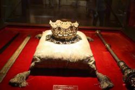 CORONA DE ISABEL LA CATÓLICA CORONA DE ISABEL LA CATÓLICA