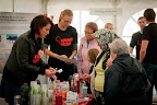 Blanda din egen Sportdyck på ForskarFredag 2011 i Uppsala. Foto: Klas-Herman Lundgren.