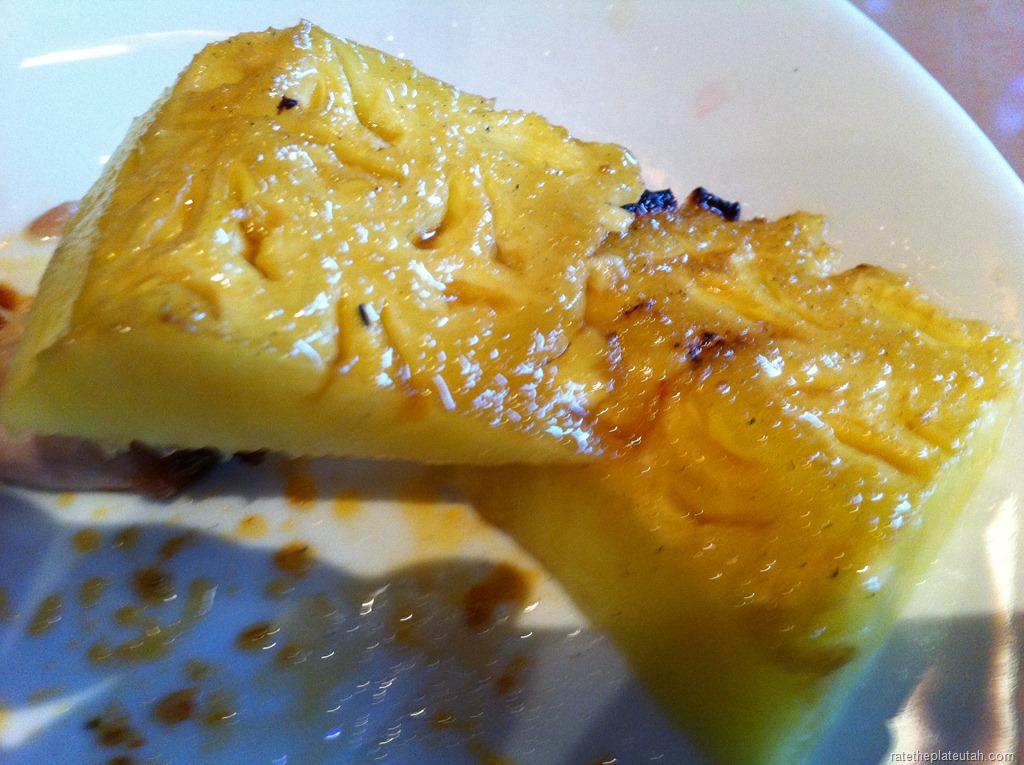 [Tucanos-Pineapple3.jpg]