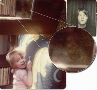 ghost_picture_32-382x347
