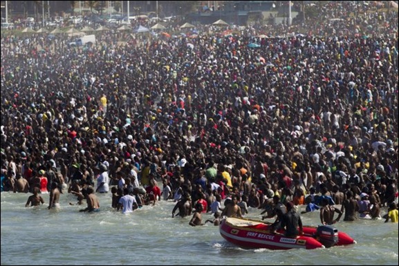 DURBAN 1 BEACH DEC 2011
