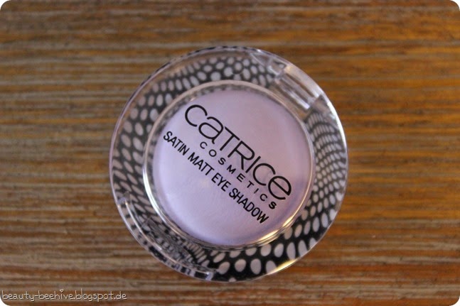 catrice cosmetics satin matt eyeshadow doll doll's collection mac wow factor mac is beauty dupe playing in lavender heaven lidschatten swatch review haul shopping limited edition le kollektion ausbeute test
