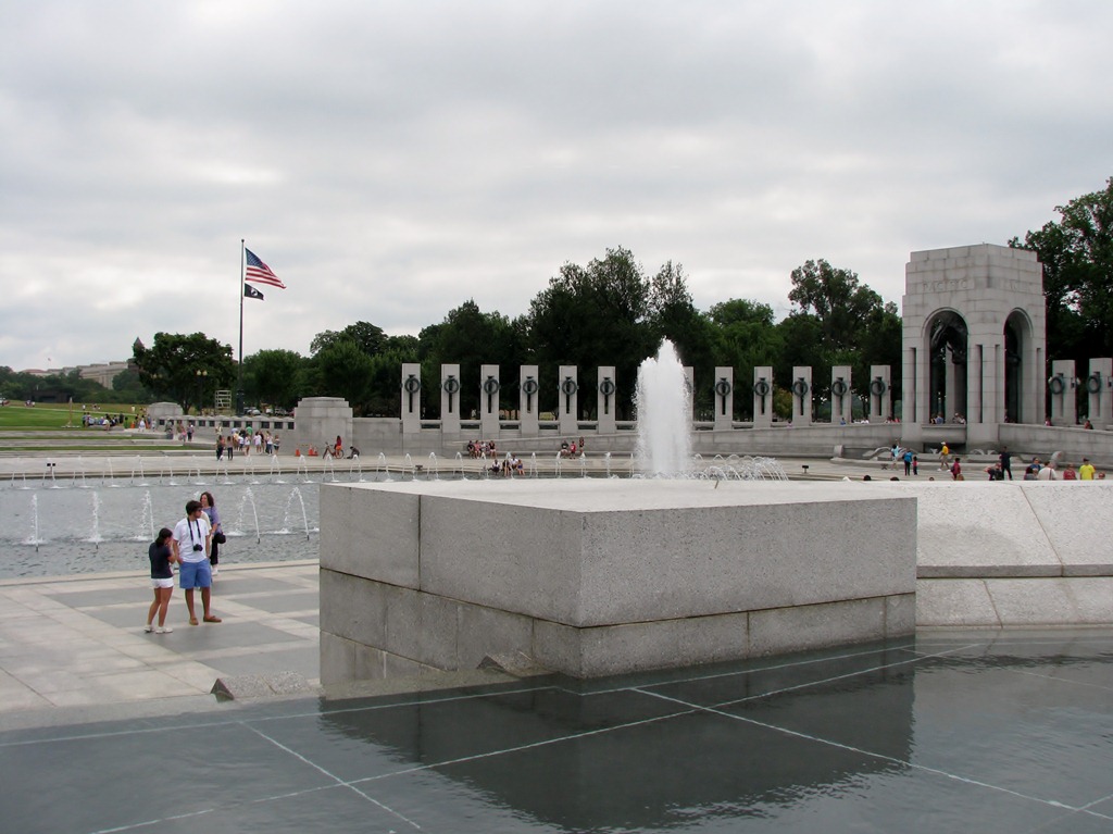 [1425-Washington-DC---WWll-Memorial3.jpg]