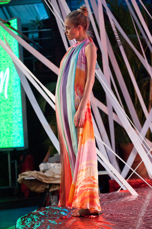 Miss M, HOLIDAY FASHION WEEK 2011 Фото Сергея Черникова