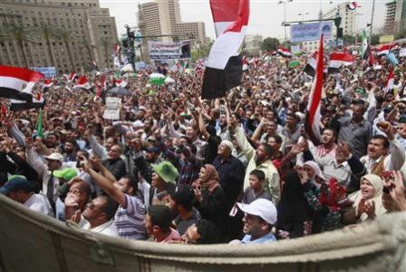 [Islamists-rally-in-Cairo-against-Mubarak-old-guard.jpg]