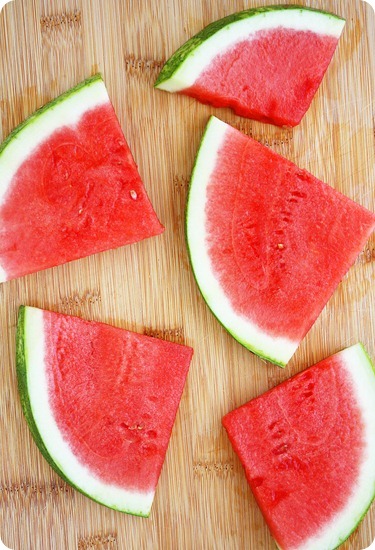 Watermelon Margarita Popsicles – Made with fresh watermelon, tequila and orange liqueur for a fun twist on margaritas and pops! | thecomfortofcooking.com