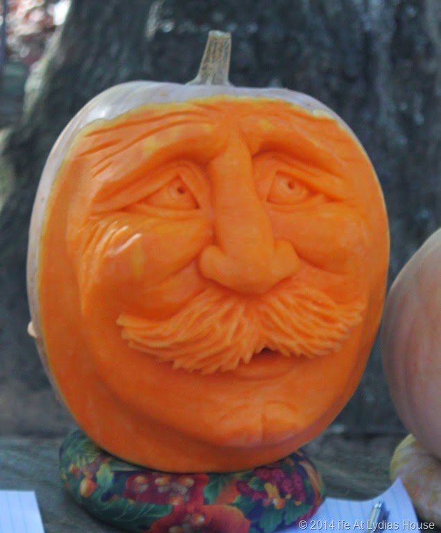 [carved-pumpkin-head-614.jpg]