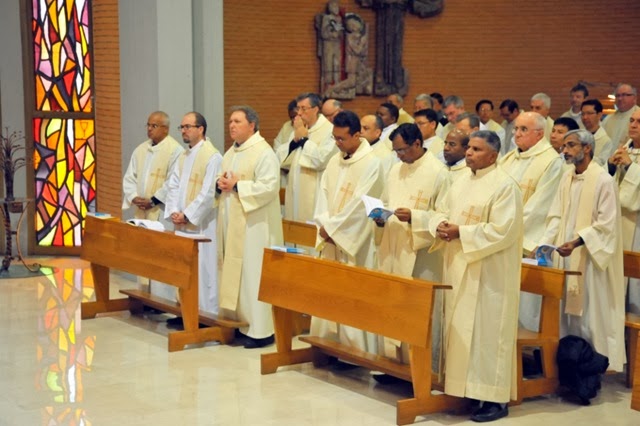 [padre%2520adolfo%255B5%255D.jpg]