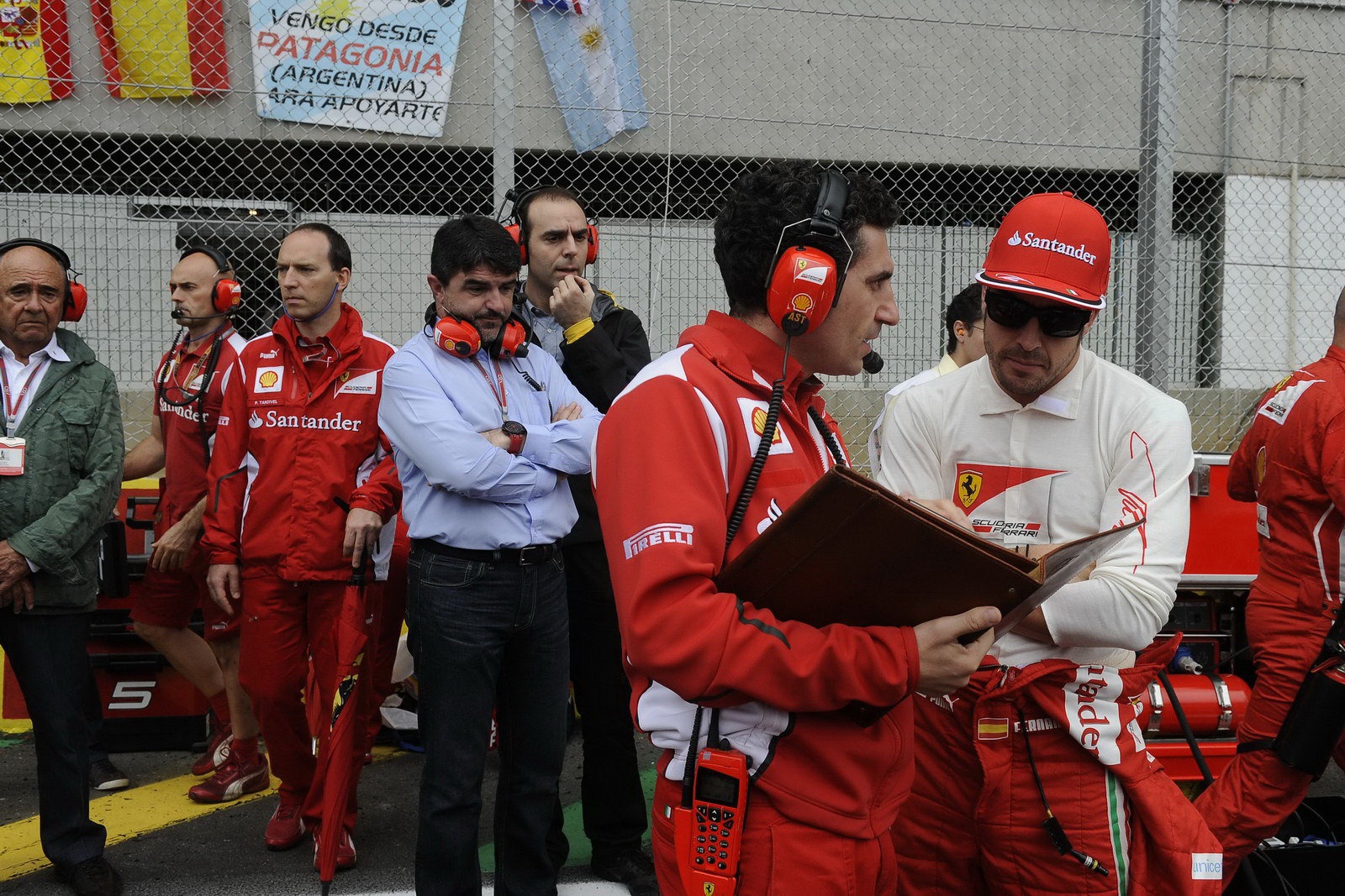 [F1-Brazil-Ferrari-Alonso-2%255B2%255D.jpg]