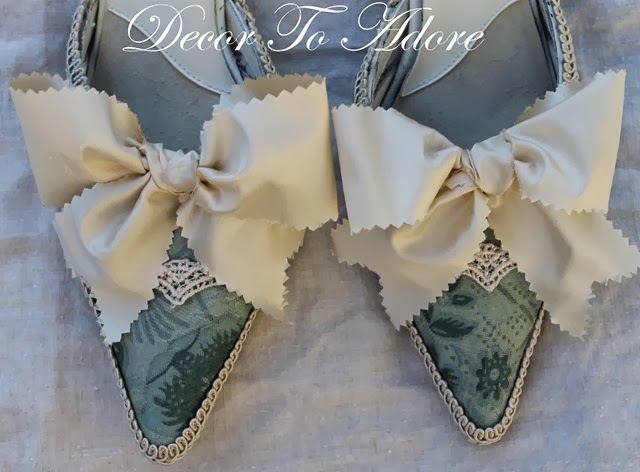 [18th%2520Century%2520Ensemble%2520Decor%2520To%2520Adore%2520111-001%255B3%255D.jpg]