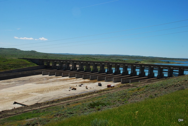 [06-29-13-B-Fort-Peck-Dam-Area-334.jpg]
