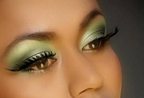 green_makeup_eyeshadow