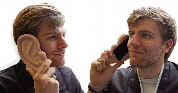 [stupid-ear-case-iphone-mobile-spoon%255B8%255D.png]