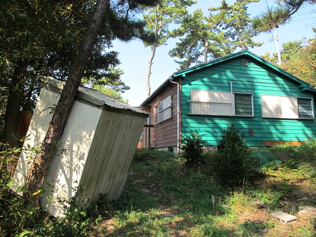 [cottage%2520and%2520shed%255B3%255D.jpg]