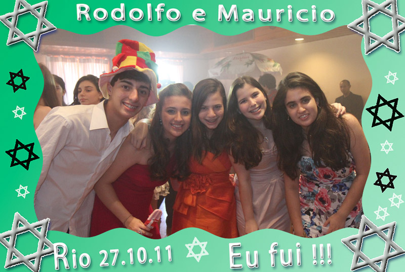 Fotos de Rodolfo e Mauricio (Barmitzvah) - 27.10.11. Foto numero 30 da Social Click Fotografia Digital, do Rio de Janeiro, RJ, que faz fotos divertidas, fotos malucas, fotos com fantasias, fotos na hora, fotografia maluca, fotografia divertida com molduras personalizadas. roberto cohen Birthday foto expressa divertida valerio miguel album de assinatura ao vivo fotos divertidas malucas maluca animadas animado noivas casamento site com eventos fotografos rio debutantes