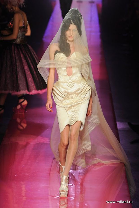 jean-paul-gaultier-haute-couture-spring-2012-pfw181.jpg