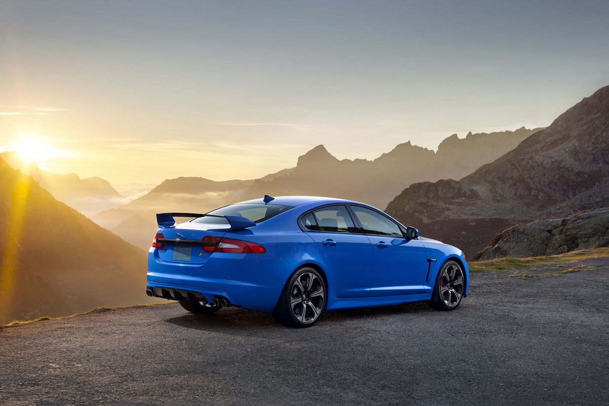 Jaguar-XKR-S-[3][3].jpg