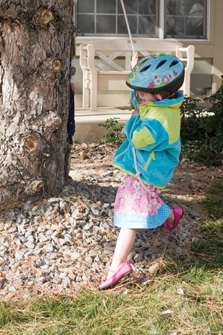 11.15.12 tess tree swinging 3