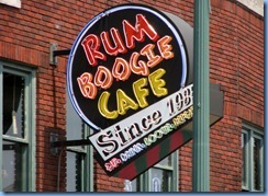 8431 Memphis BEST Tours - The Memphis City Tour - Beale Street (one of America's most famous musical streets) 8431 Memphis BEST Tours - The Memphis City Tour - Beale Street (one of America's most famous musical streets)