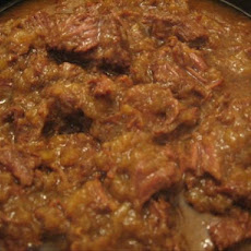Egyptian Lahma Bil Basal (Beef in Rich Onion Sauce)