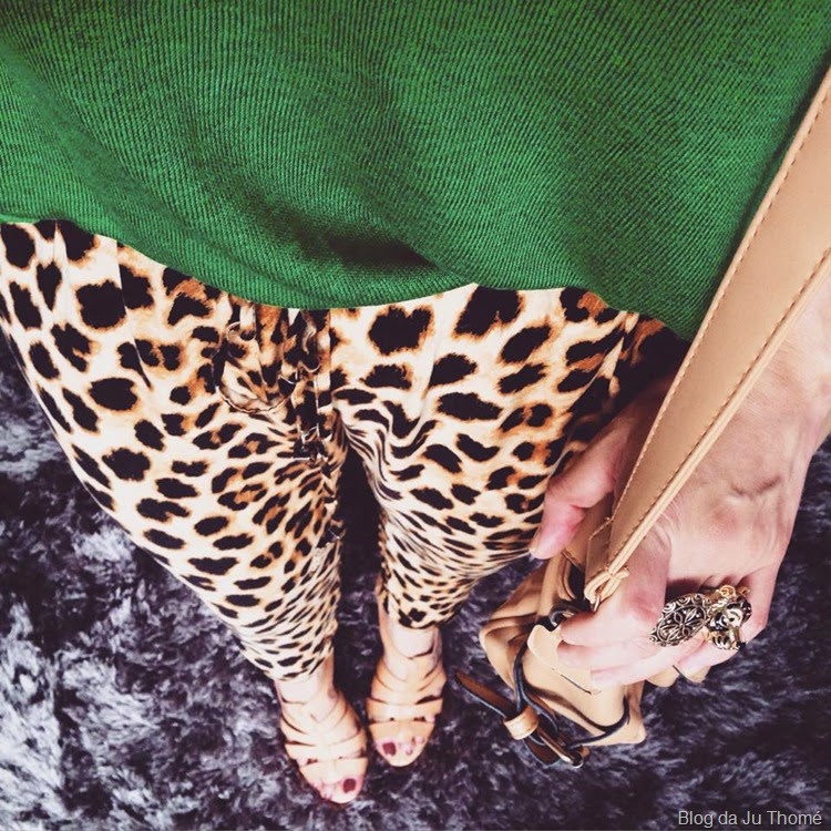 look calça animal print e tricô verde (1)