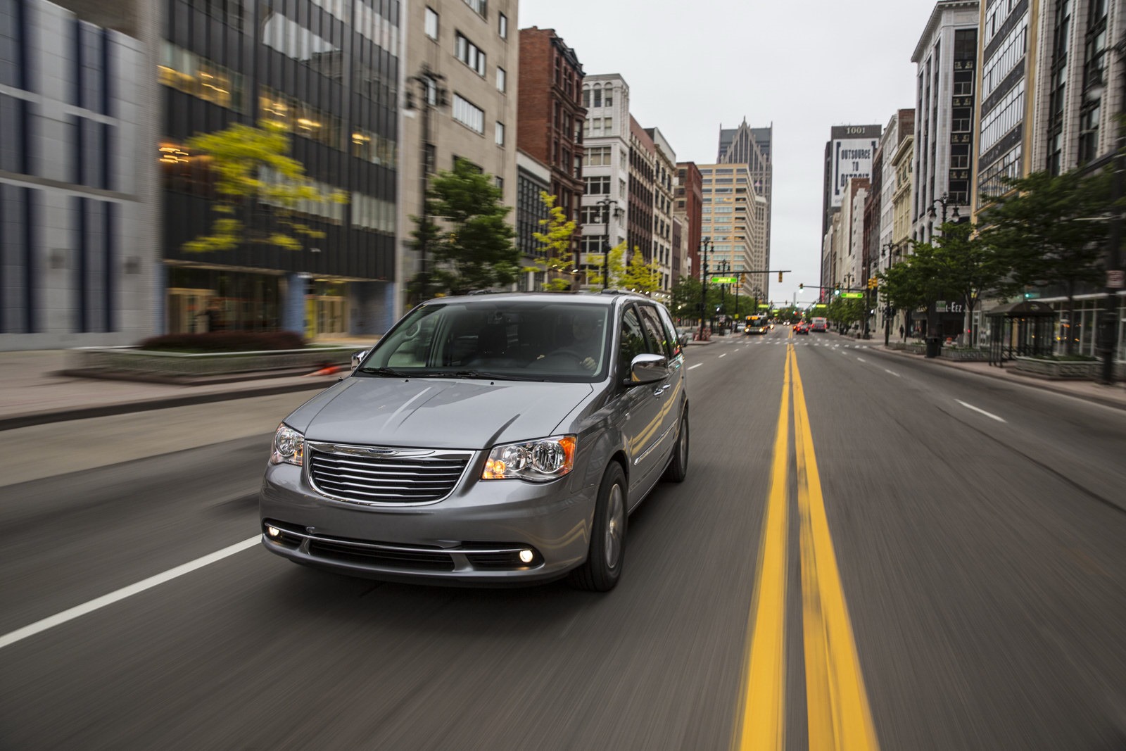 [2014-Chrysler-Town%2526Country-30th-Anniversary-3%255B2%255D.jpg]