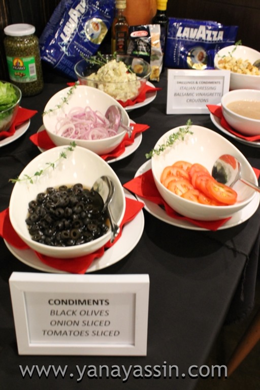 [italiannies-1014.jpg]